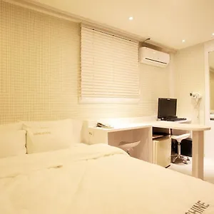 2* Motel Shine